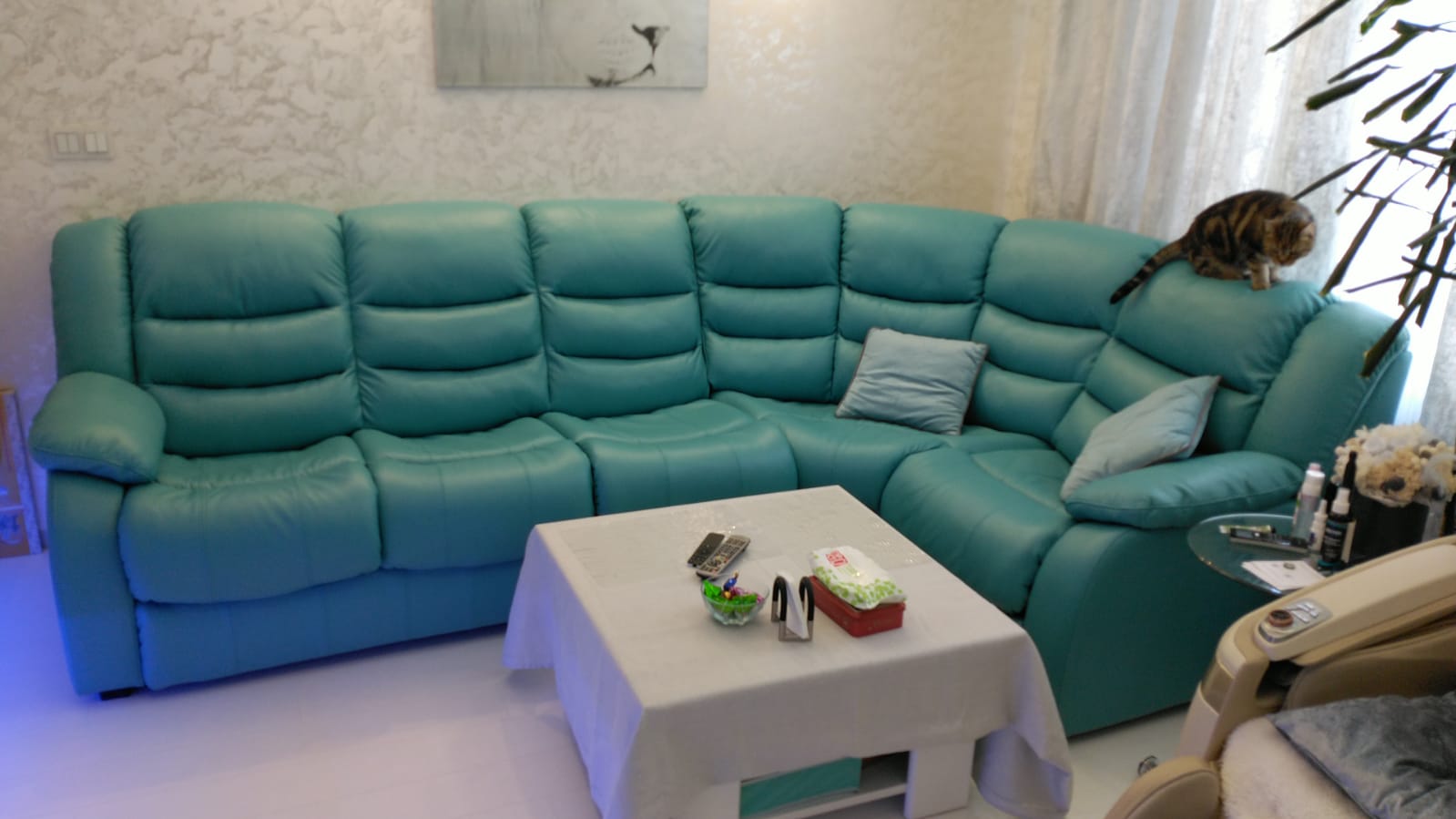 Перетяжка дивана на дому. Ладушкин